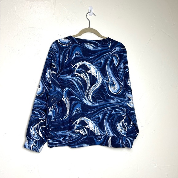 ⭐️ 3/$25 NWT Gap Marbled Blue Pullover Sweatshirt - Picture 6 of 9